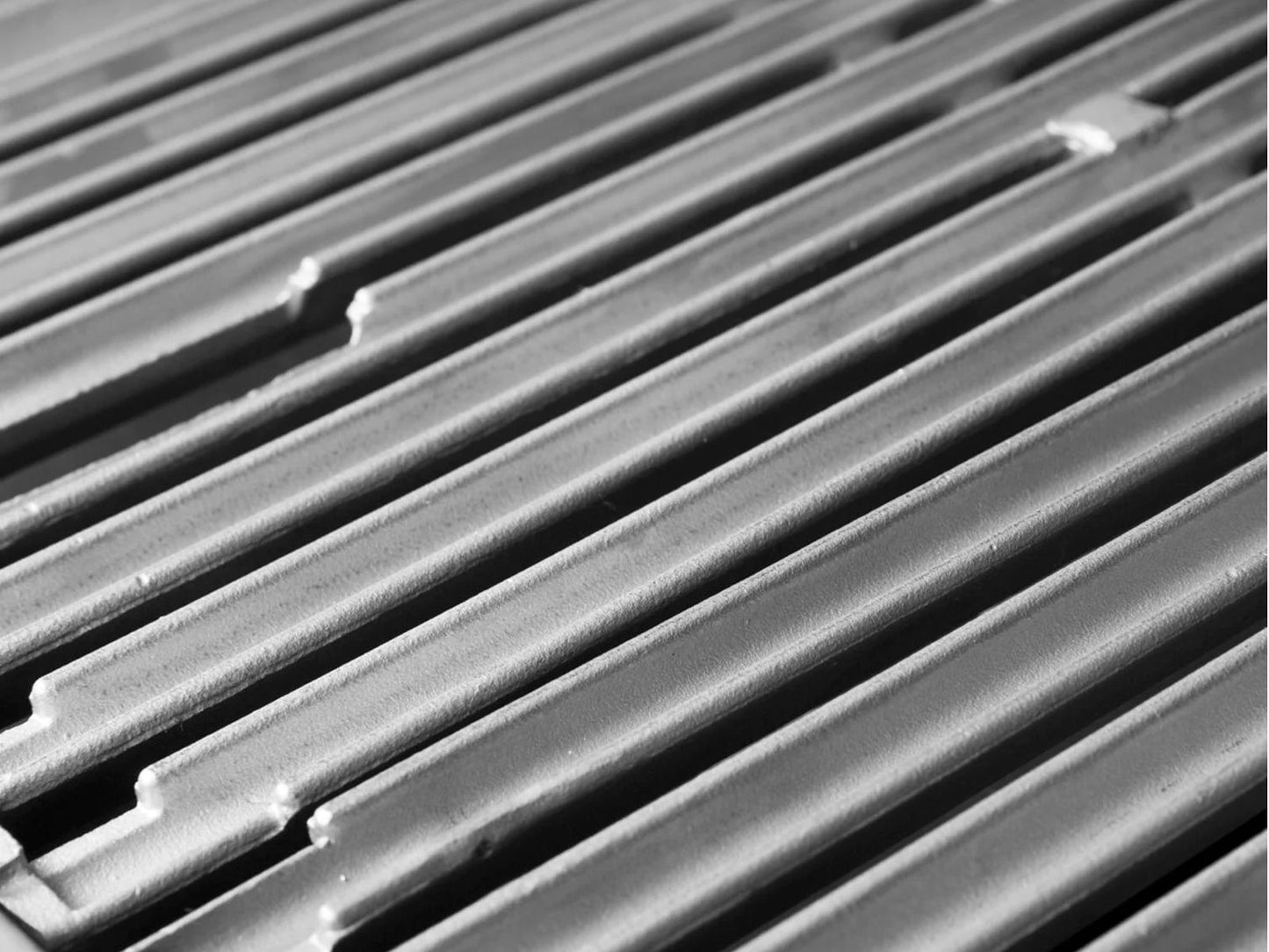 Broil King 8-Foot Outdoor Kitchen Island with Imperial QS 590i 5-Burner Gas Grill, Rotisserie, Side Burner, Sink & iQue™ Technology Control