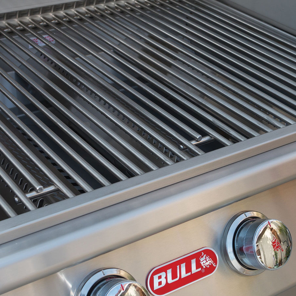 Bull Steer 25-Inch 3-Burner Freestanding Gas Grill